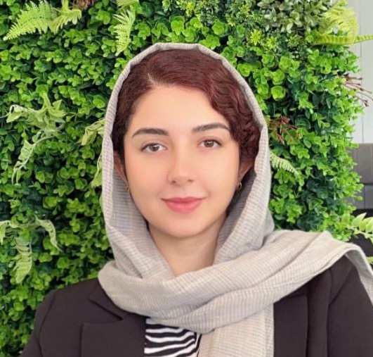 محدثه کاظمی